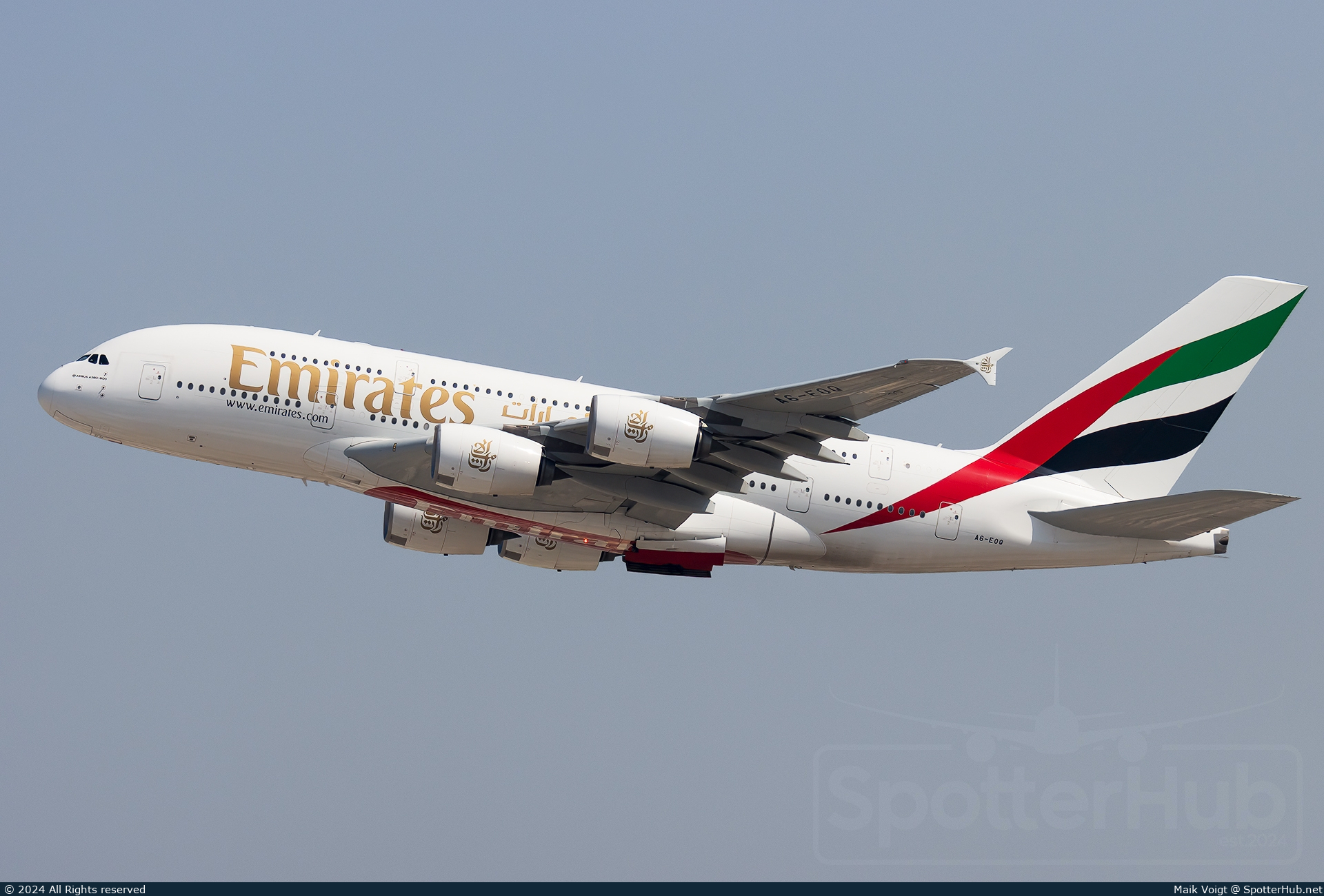 Photo of A6-EOQ - Airbus A380-861 operated by Emirates