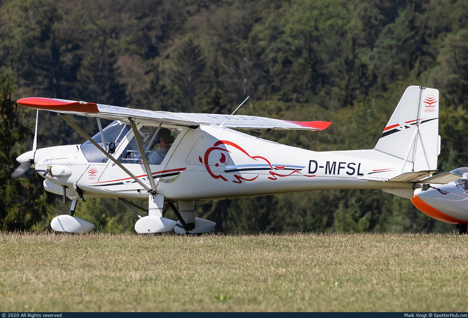 Photo of D-MFSL - Comco Ikarus C42 B