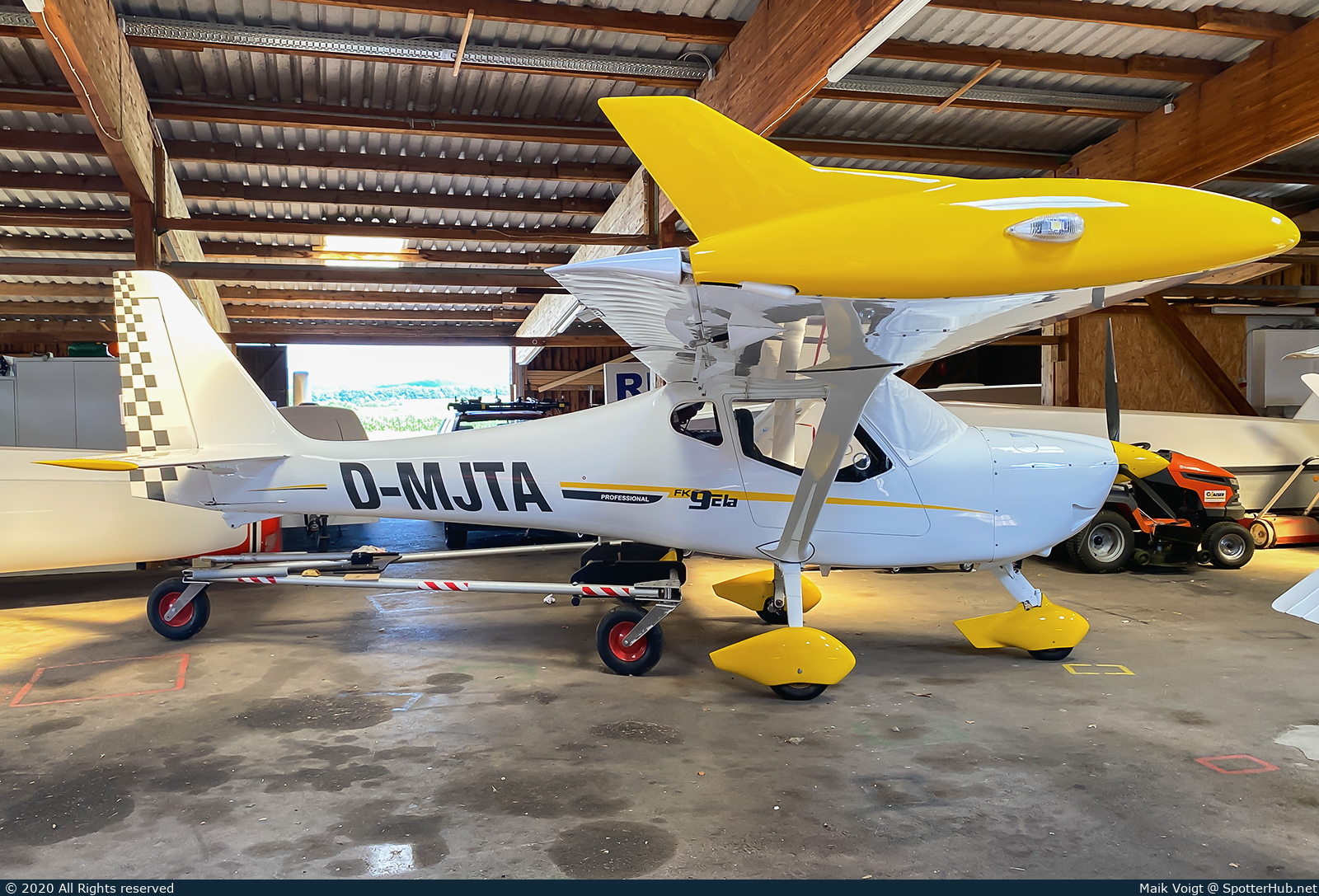 Photo of D-MJTA - FK-Lightplanes FK9 Mk.IV ELA operated by Private
