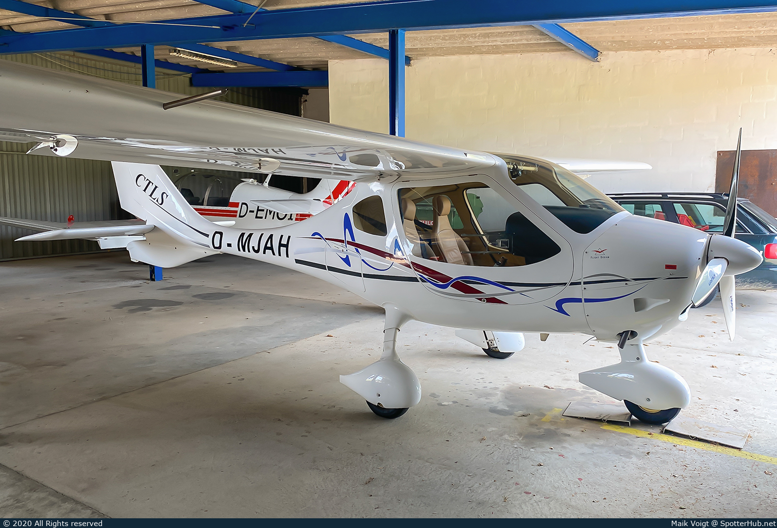 Photo of D-MJAH - Flight Design CTLS operated by Luftsportgruppe Weißenhorn