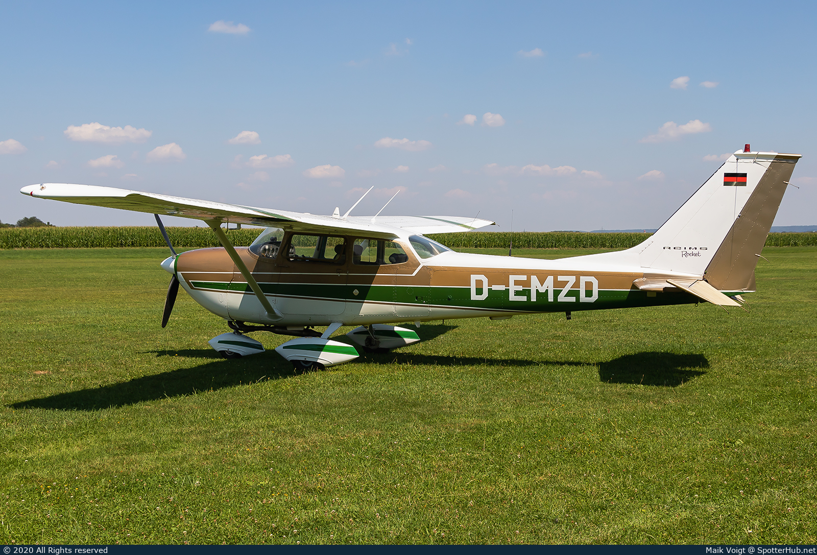 Photo of D-EMZD - Reims-Cessna FR172G Reims Rocket operated by Private