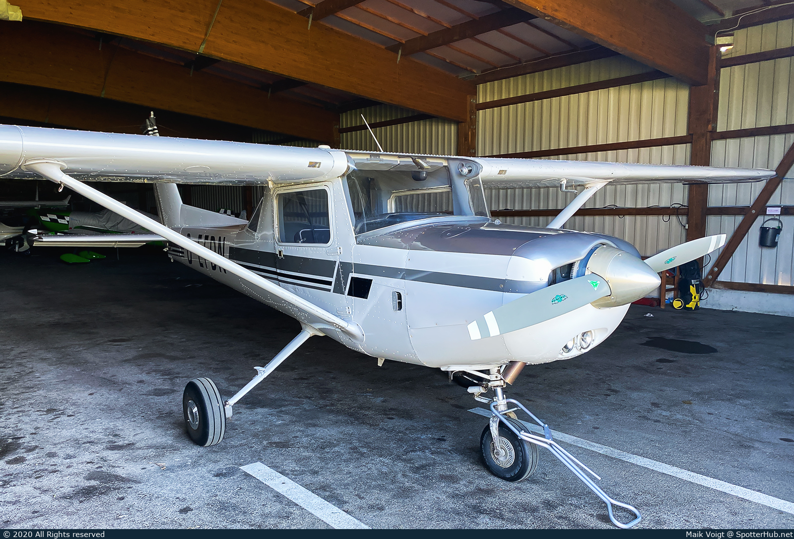 Photo of D-EFDN - Reims-Cessna F152 II operated by Flugschule Michael Bergmann