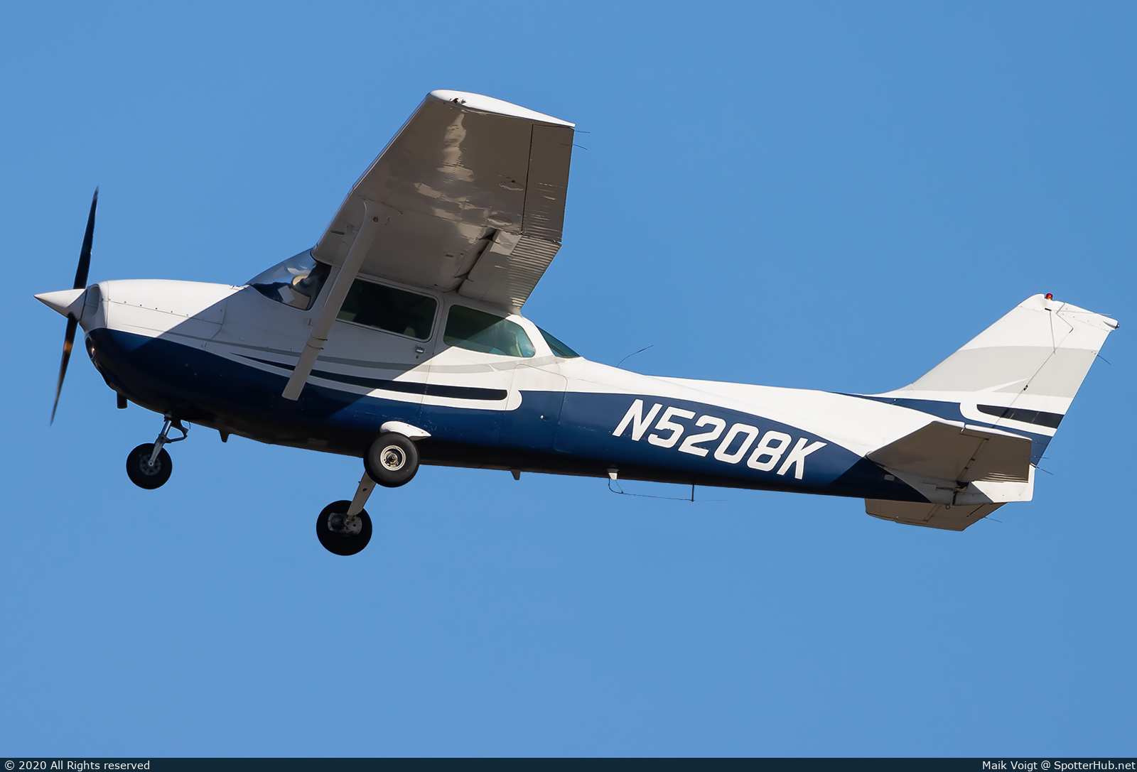 Photo of N5208K - Cessna 172P Skyhawk operated by SkyBound Aviation