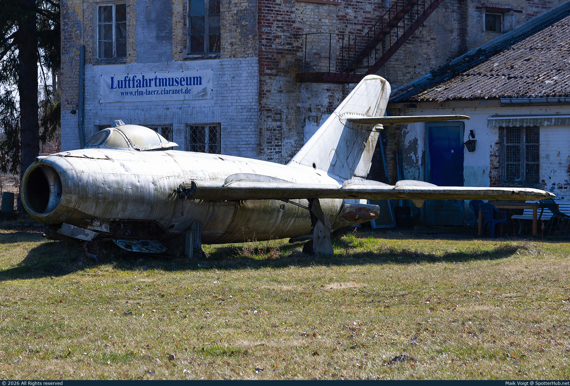 Photo of 25 - Mikoyan-Gurevich MiG-17 Fresco-A operated by Soviet Air Forces