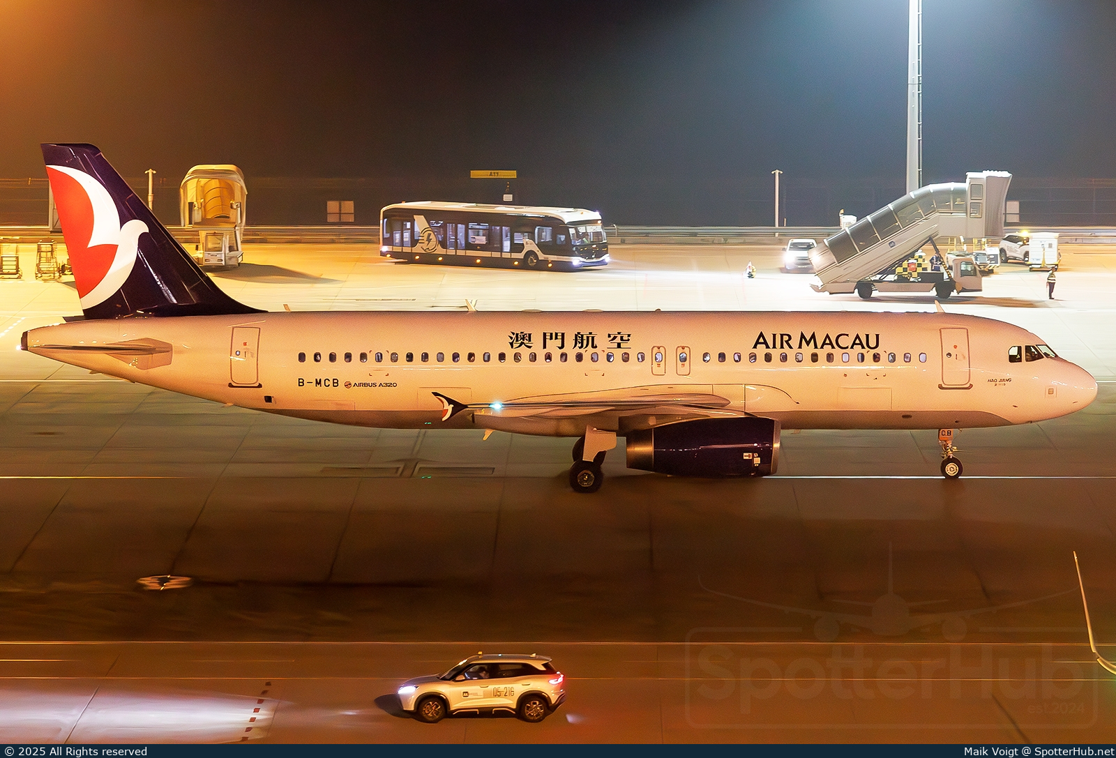 Photo of B-MCB - Airbus A320-232 operated by Air Macau