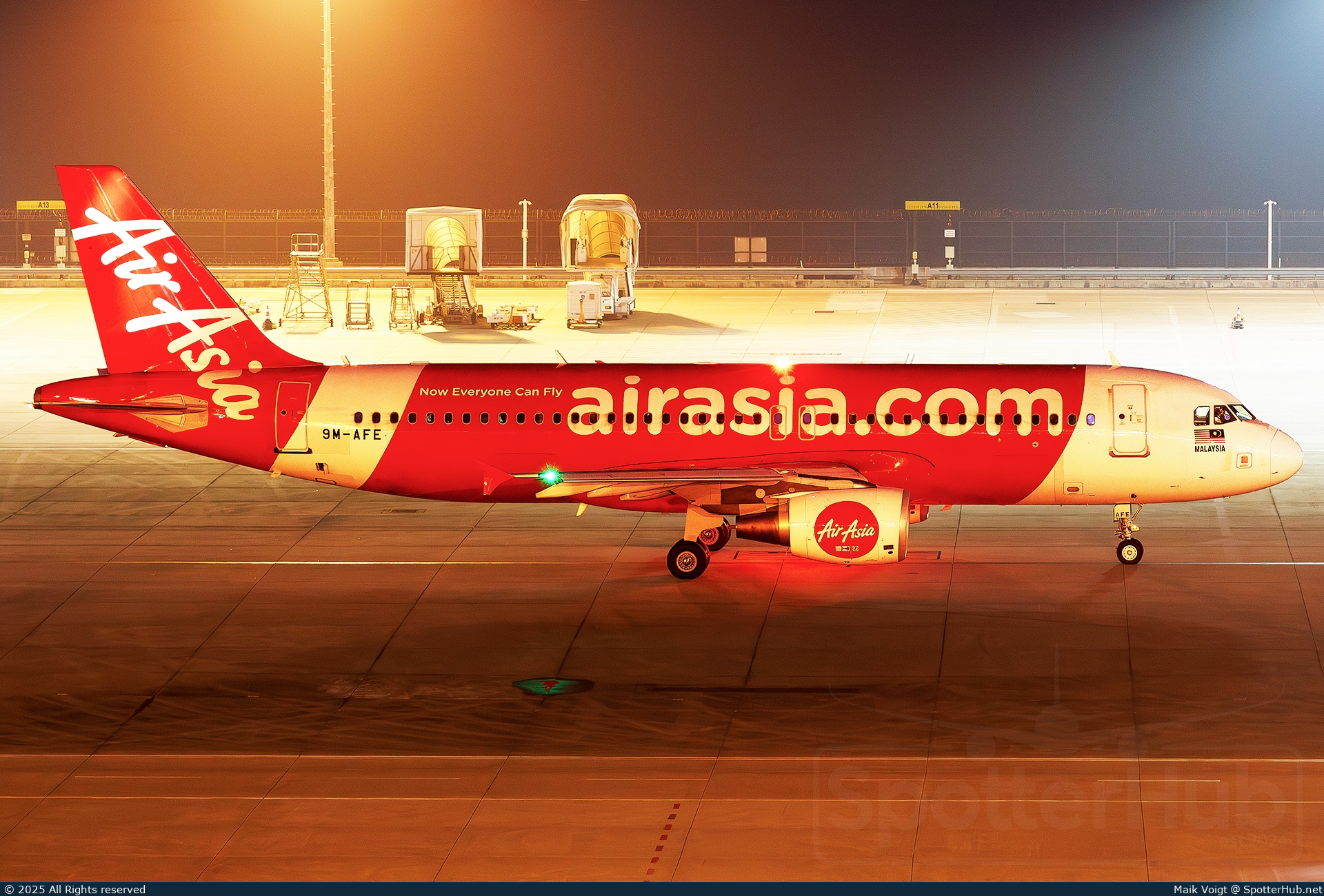 Photo of 9M-AFE - Airbus A320-214 operated by AirAsia