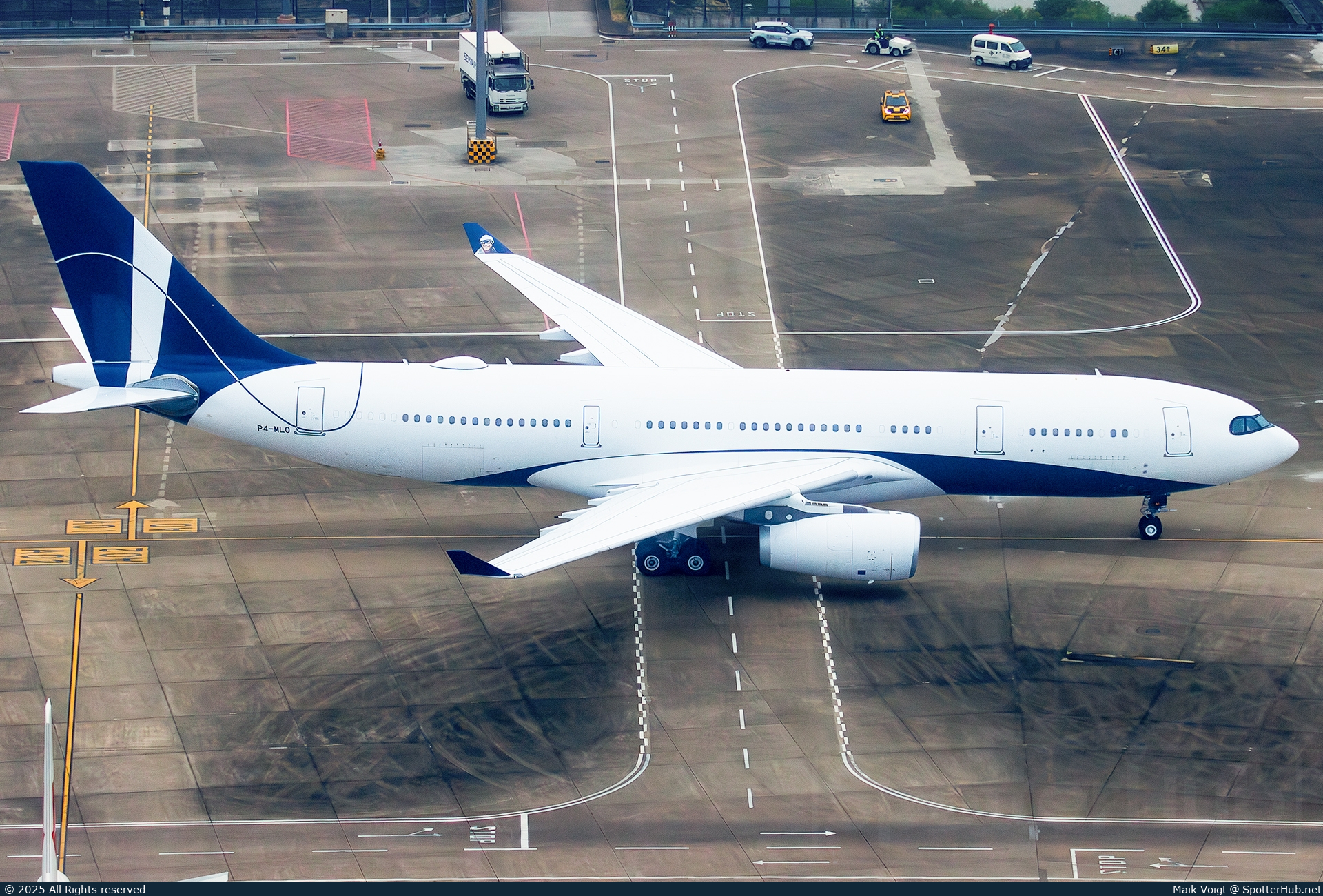 Photo of P4-MLO - Airbus A330-243 operated by Global Jet Aruba
