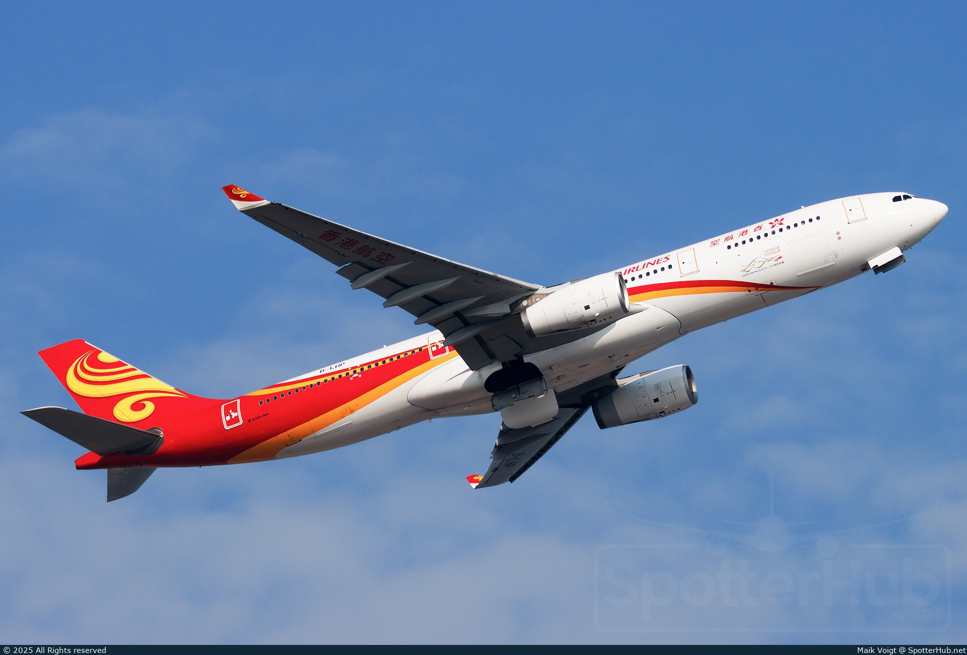 Photo of B-LHP - Airbus A330-343 operated by Hong Kong Airlines