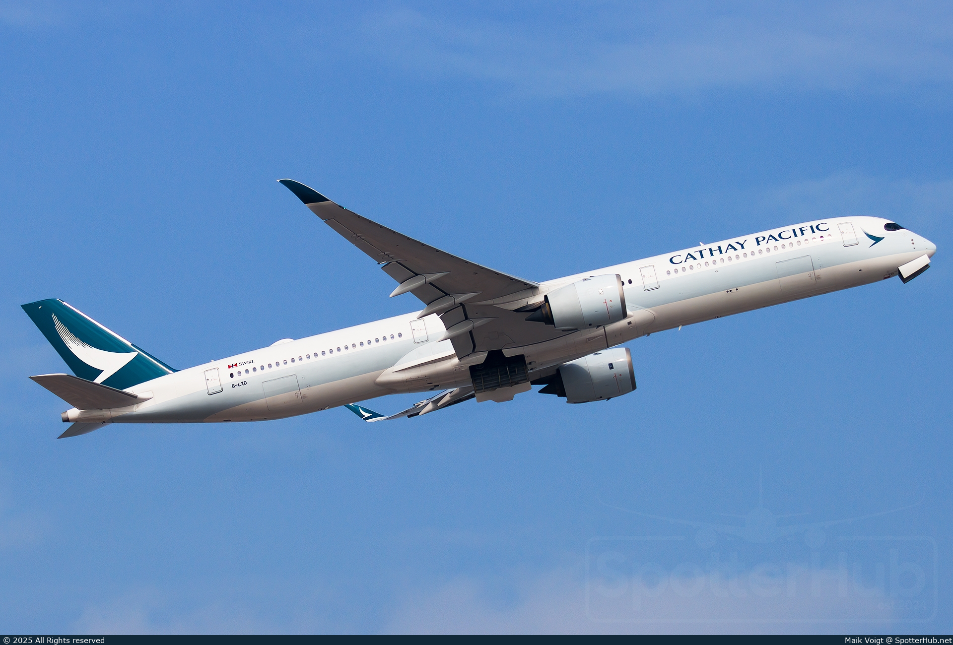 Photo of B-LXD - Airbus A350-1041 operated by Cathay Pacific Airways