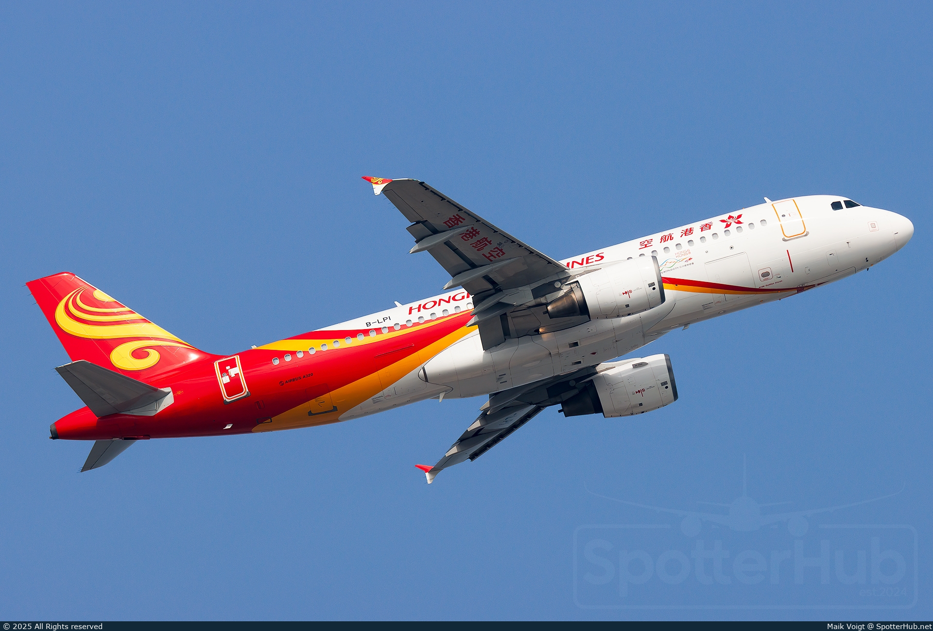 Photo of B-LPI - Airbus A320-214 operated by Hong Kong Airlines