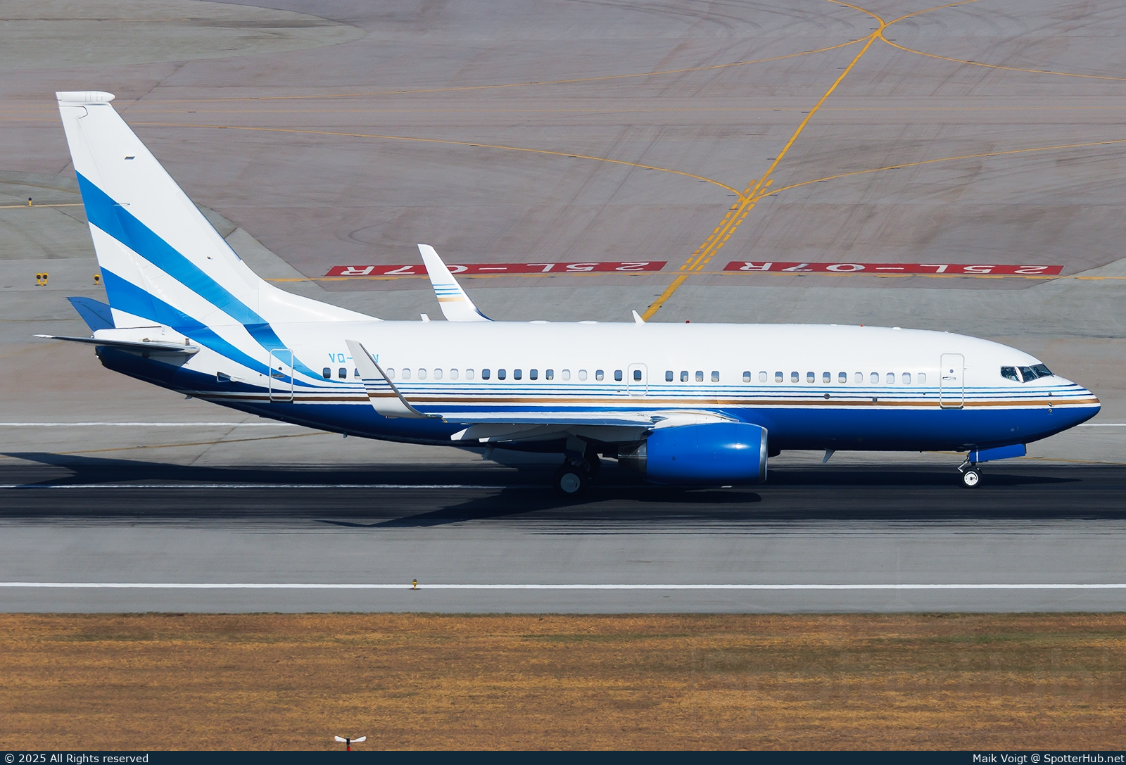 Photo of VQ-BQV - Boeing 737-74Q(BBJ) operated by Las Vegas Sands Corp.