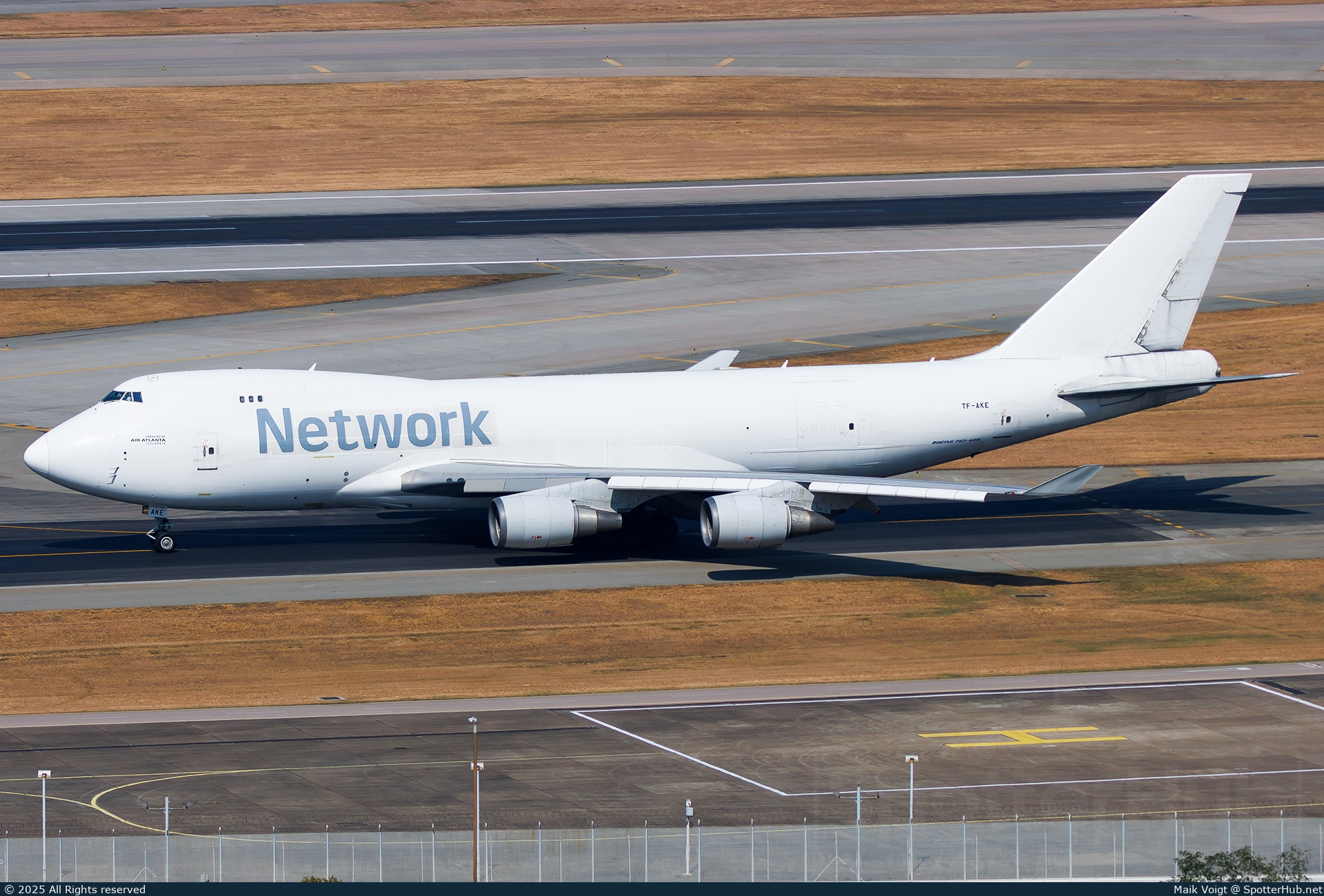 Photo of TF-AKE - Boeing 747-409F operated by Network Aviation (opb Air Atlanta Icelandic)