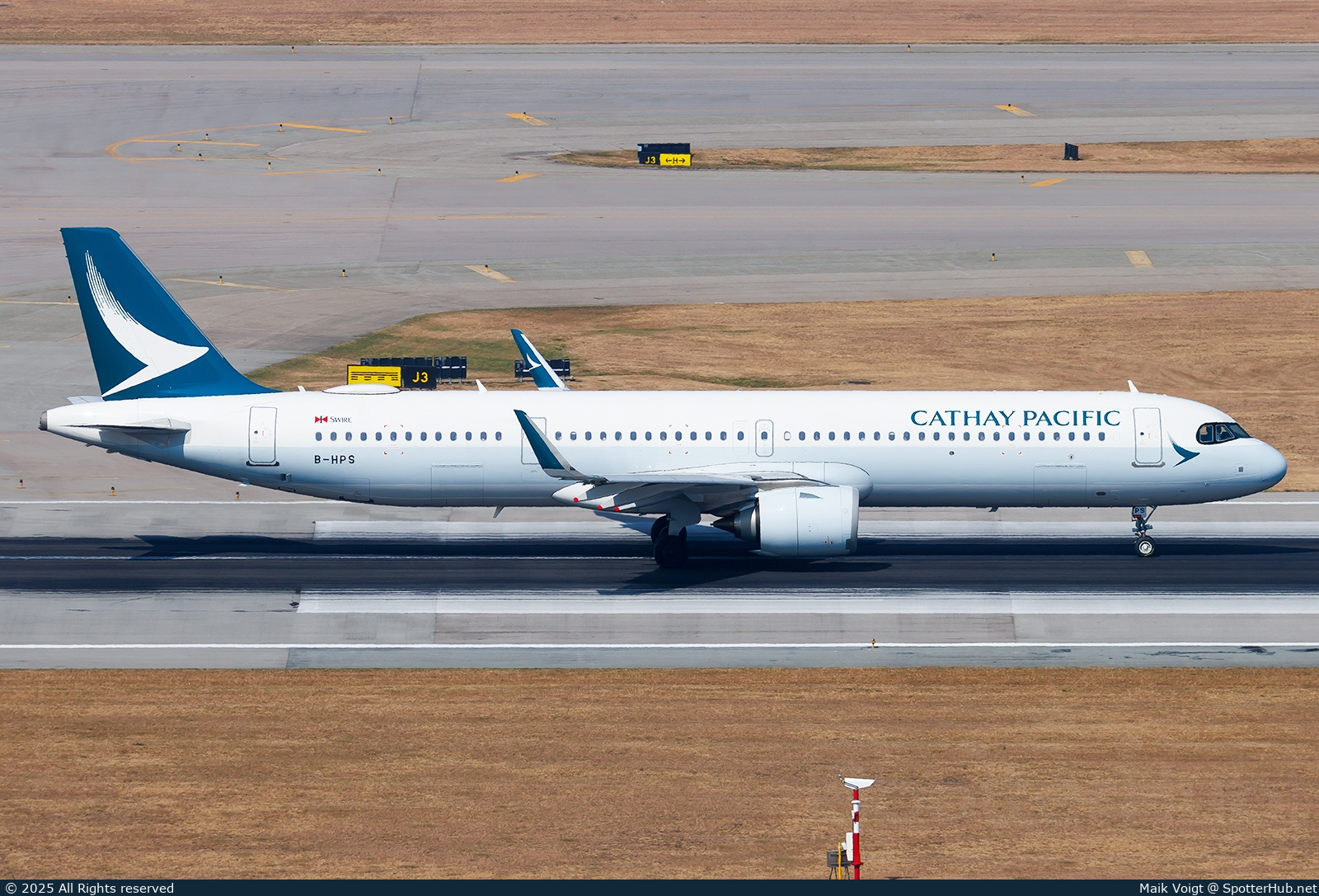 Photo of B-HPS - Airbus A321-251NX operated by Cathay Pacific Airways