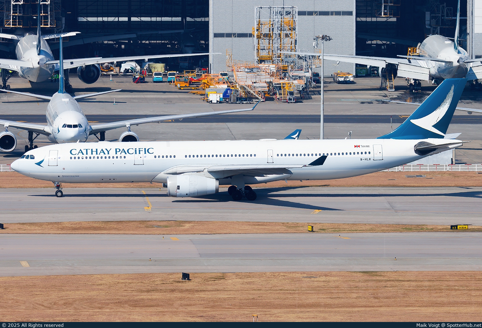 Photo of B-HLR - Airbus A330-343 operated by Cathay Pacific Airways