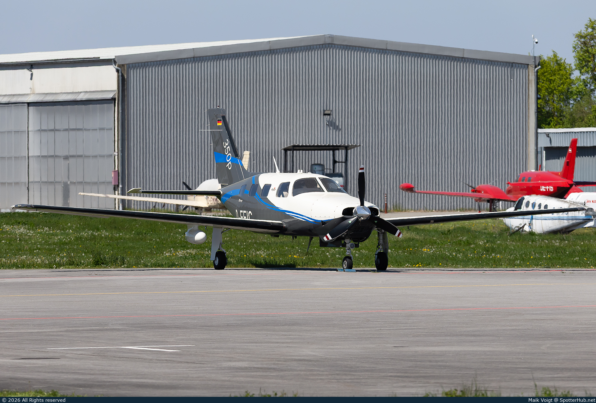 Photo of D-EEIC - Piper PA-46-350P Malibu Mirage operated by Private