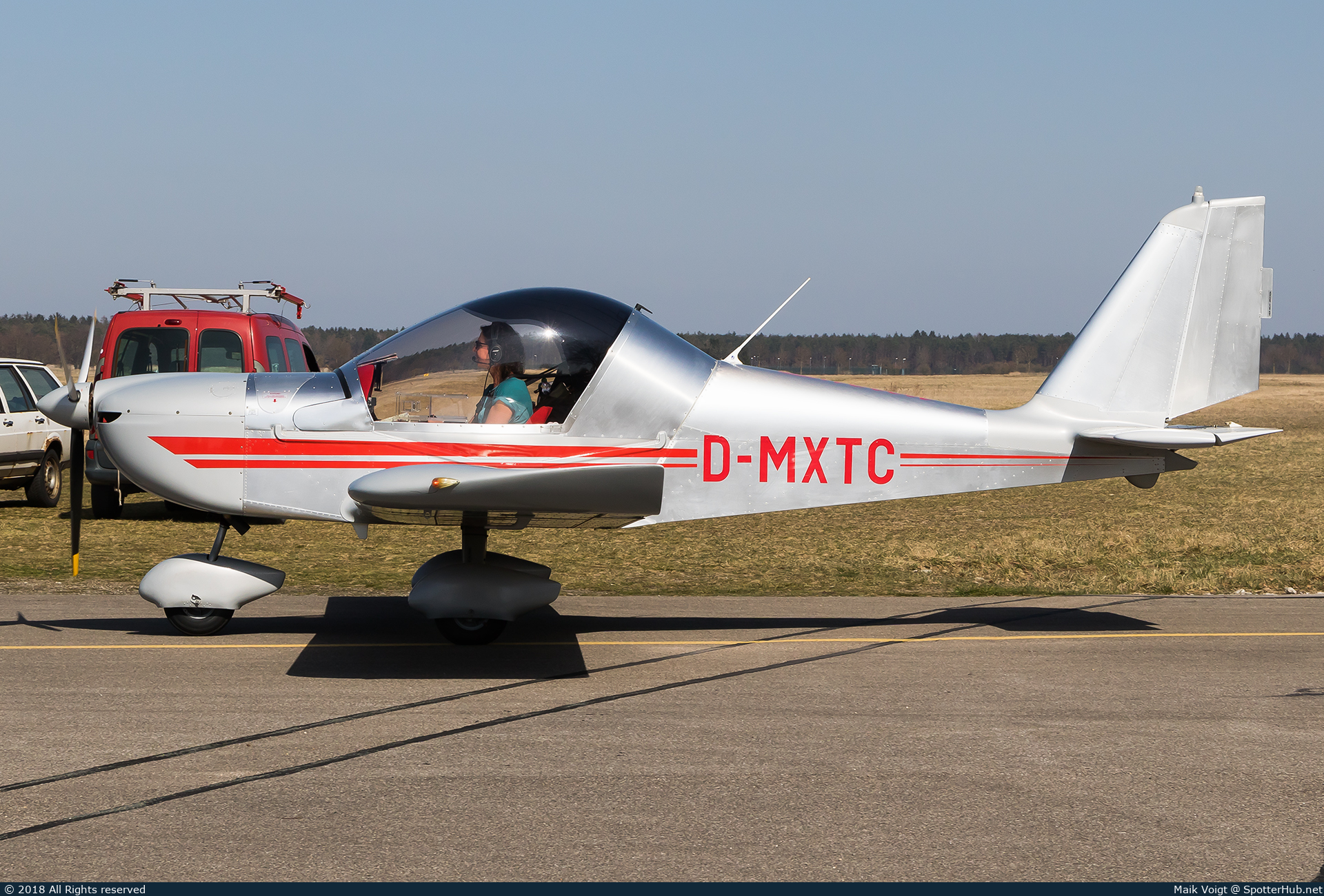 Photo of D-MXTC - Evektor EuroStar SL operated by Private