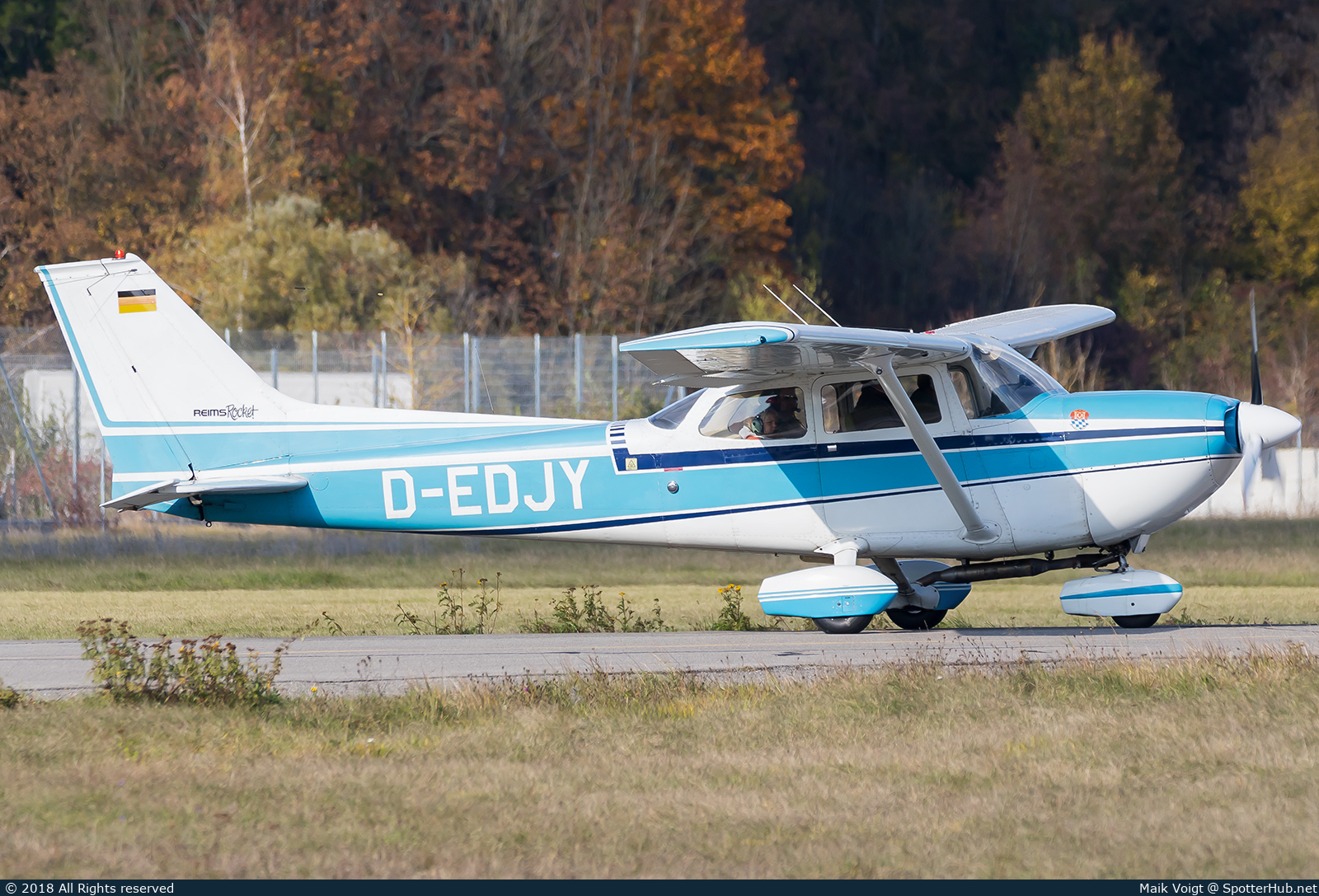 Photo of D-EDJY - Reims-Cessna FR172J Reims Rocket operated by Private