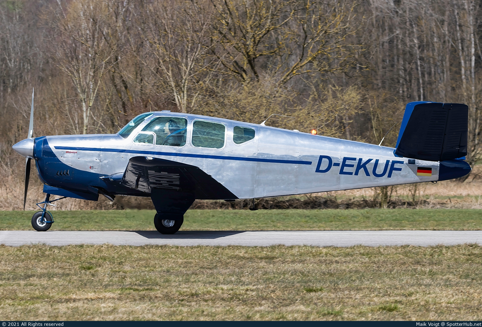Photo of D-EKUF - Beechcraft G35 Bonanza operated by Private