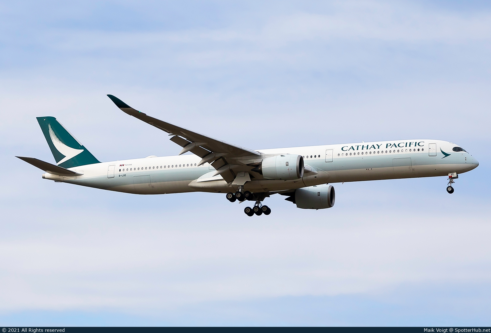 Photo of B-LXE - Airbus A350-1041 operated by Cathay Pacific Airways