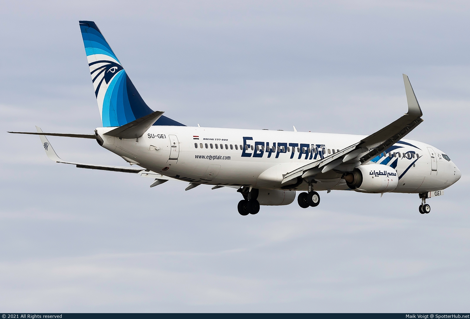 Photo of SU-GEI - Boeing 737-866 operated by Egyptair