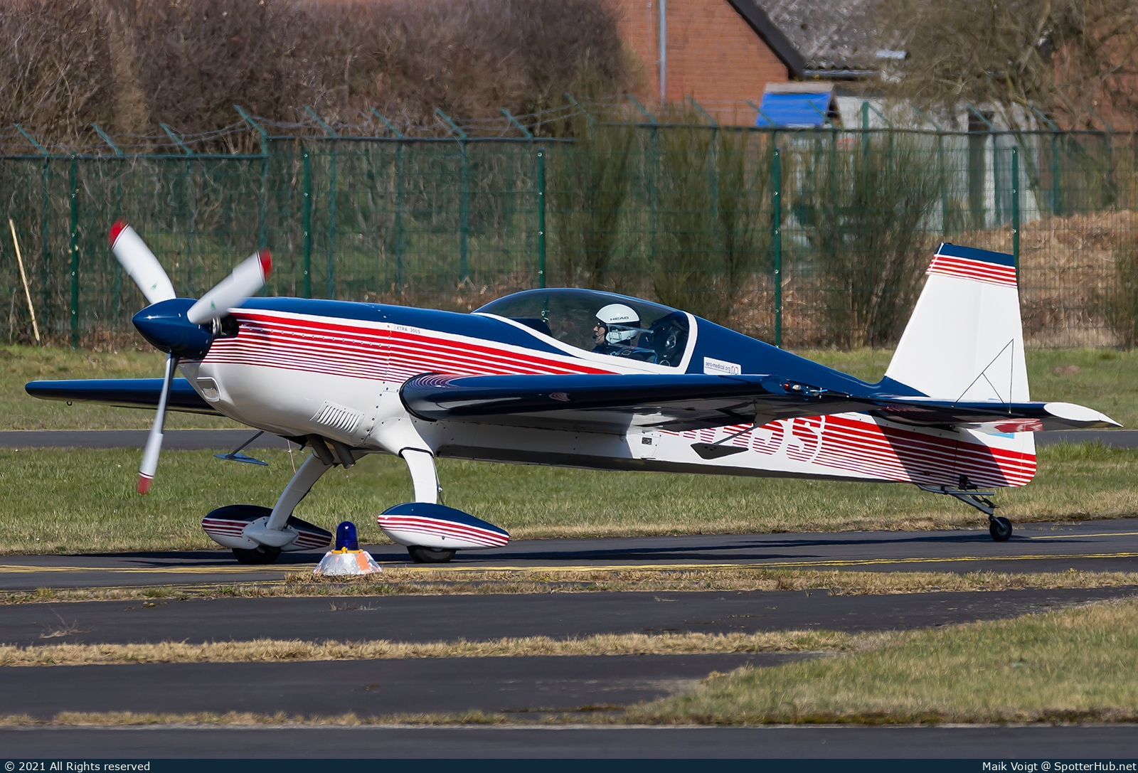 Photo of N45S - Extra EA-300S operated by Private