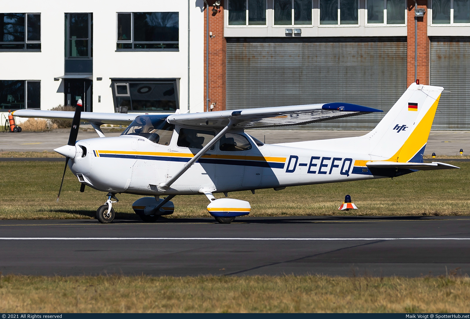 Photo of D-EEFQ - Cessna 172R Skyhawk II operated by Hanseatischer Fliegerclub Frankfurt