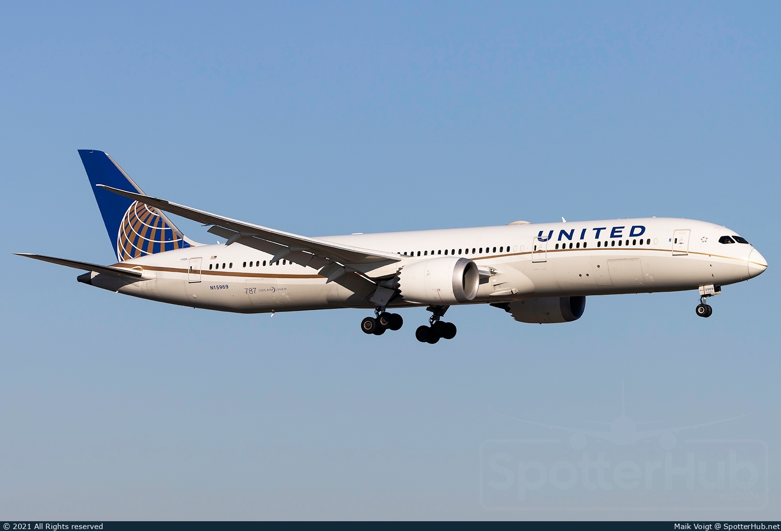 Photo of N15969 - Boeing 787-9 Dreamliner operated by United Airlines