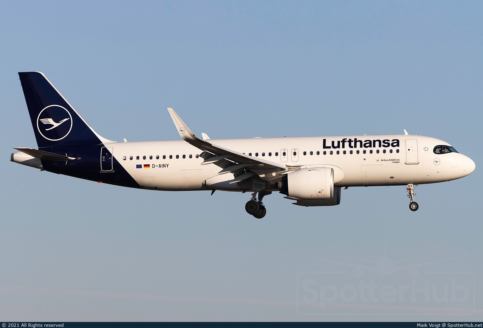 Photo of D-AINY - Airbus A320-271N operated by Lufthansa