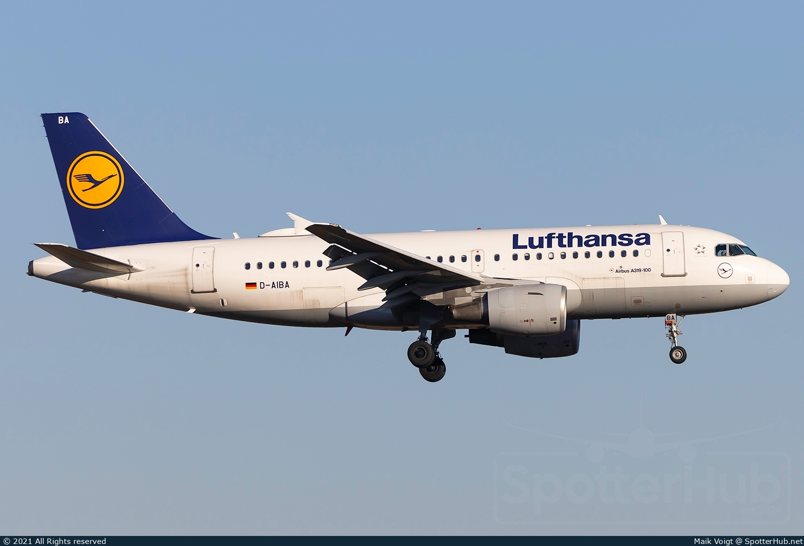 Photo of D-AIBA - Airbus A319-112 operated by Lufthansa