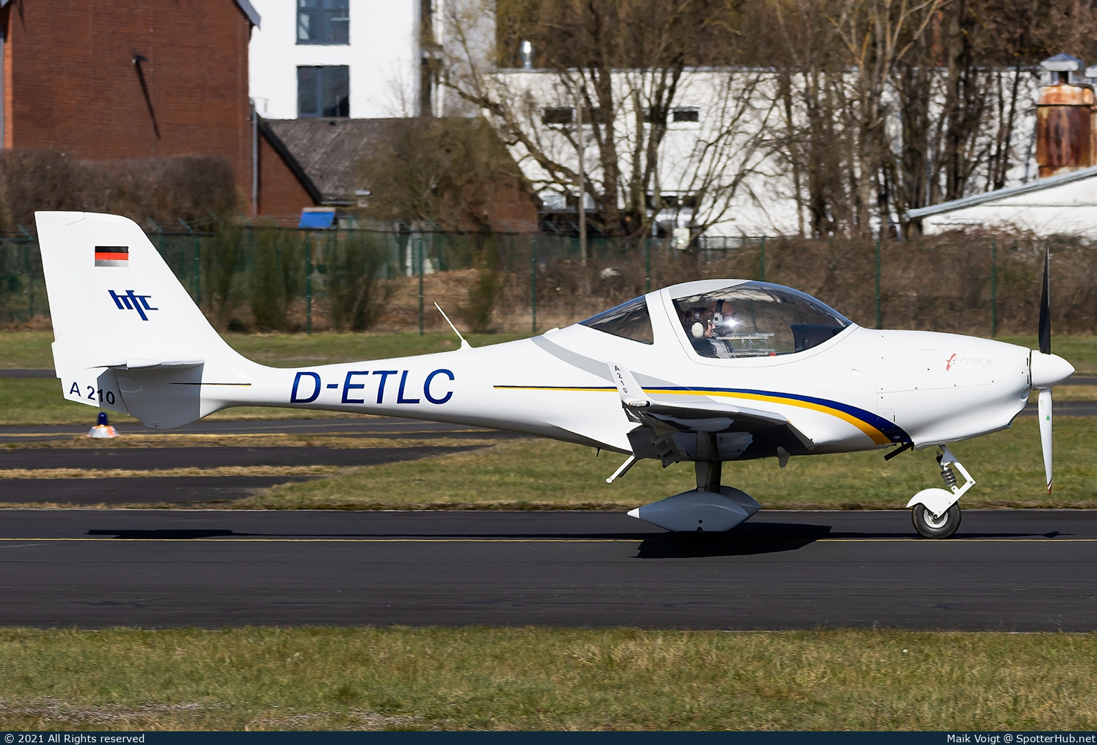 Photo of D-ETLC - Aquila A210 operated by Hanseatischer Fliegerclub Frankfurt