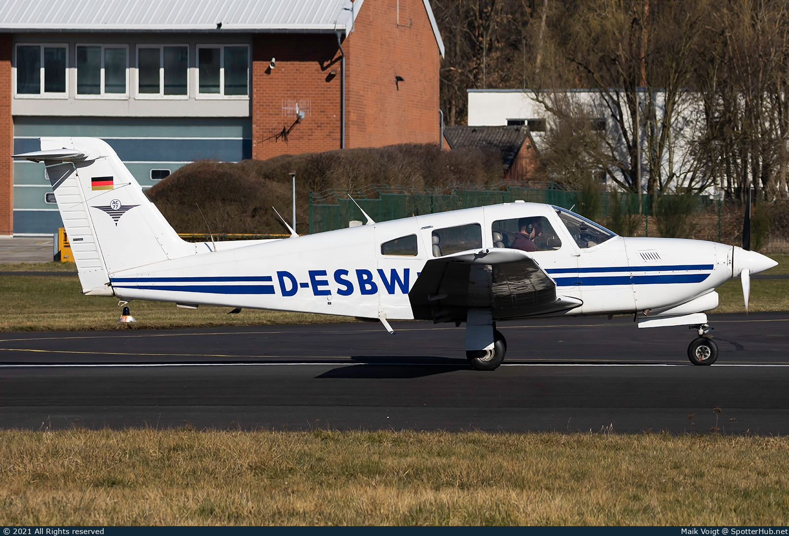 Photo of D-ESBW - Piper PA-28RT-201T Turbo Arrow IV operated by Aeroclub 1977 Reichelsheim