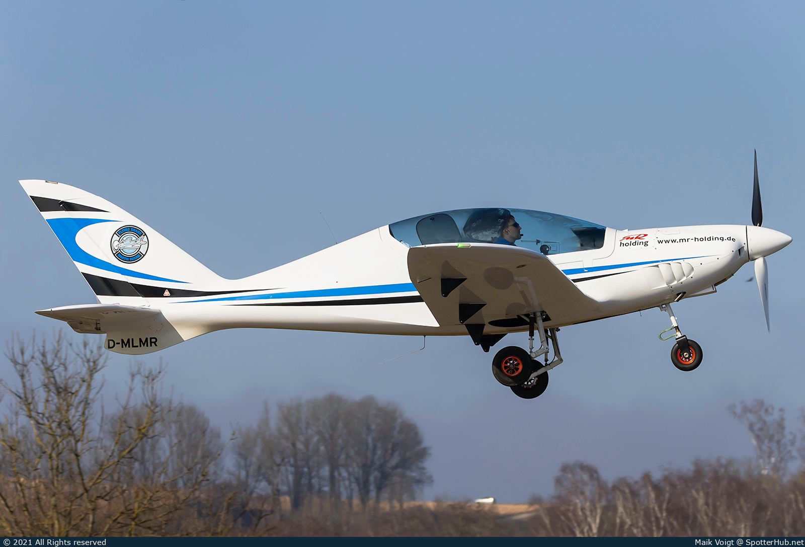 Photo of D-MLMR - Shark.Aero Shark operated by Private