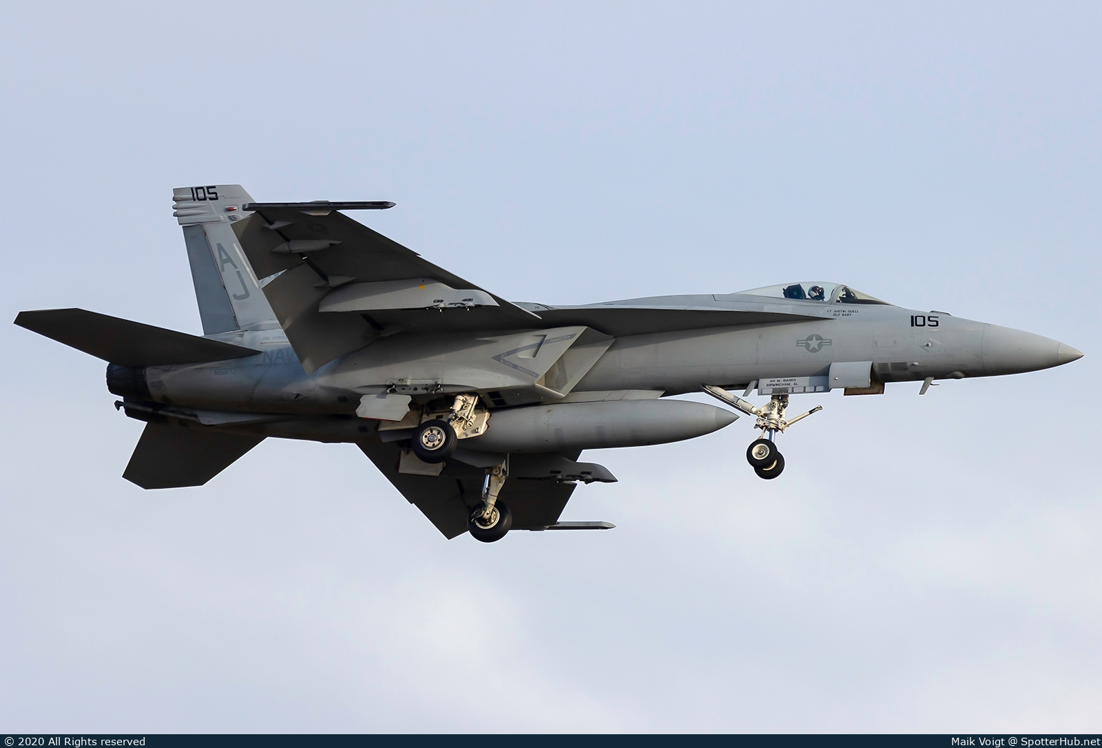 Photo of 165870 - Boeing F/A-18E Super Hornet operated by US Navy