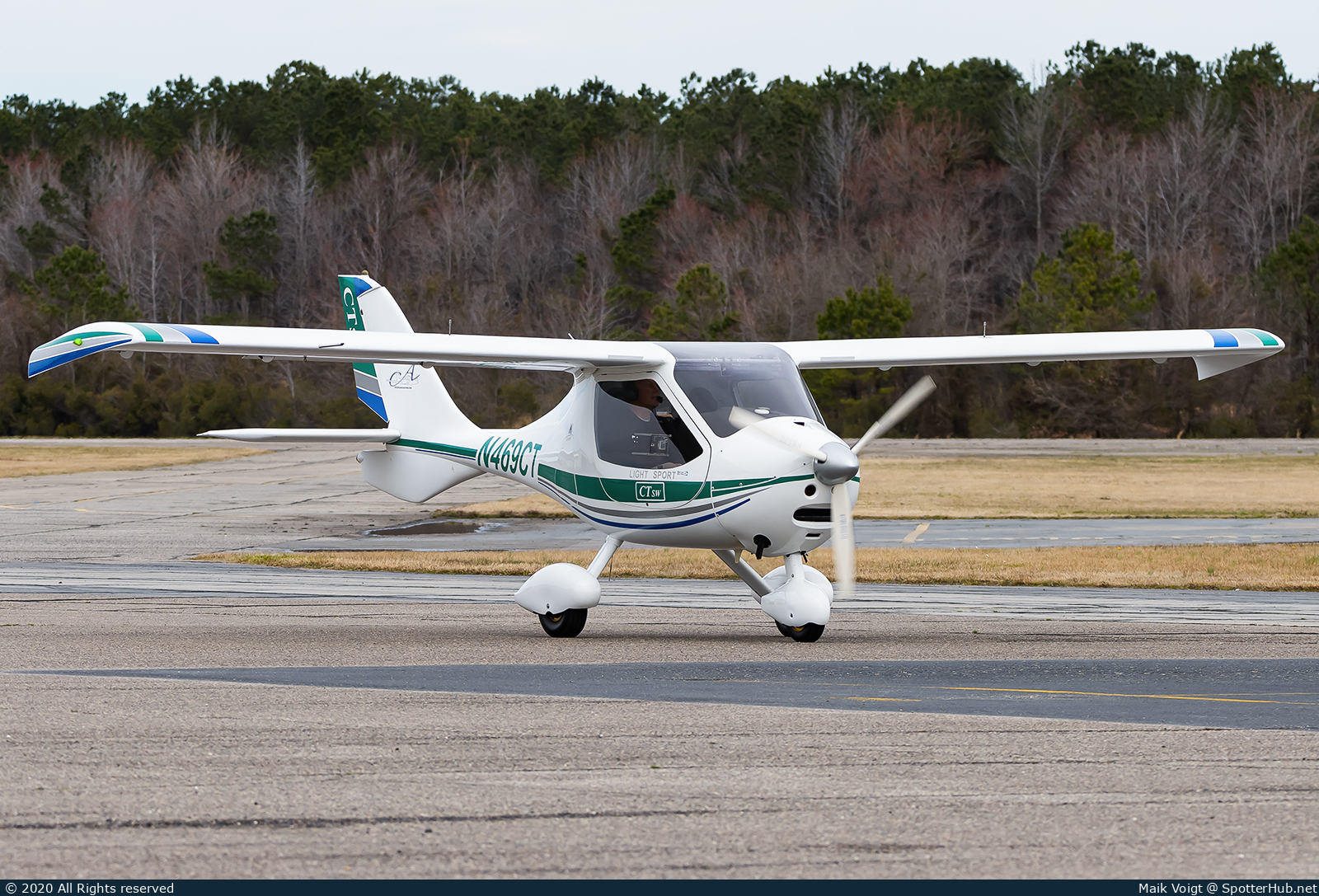 Photo of N469CT - Flight Design CTsw operated by Chesapeake Aviation