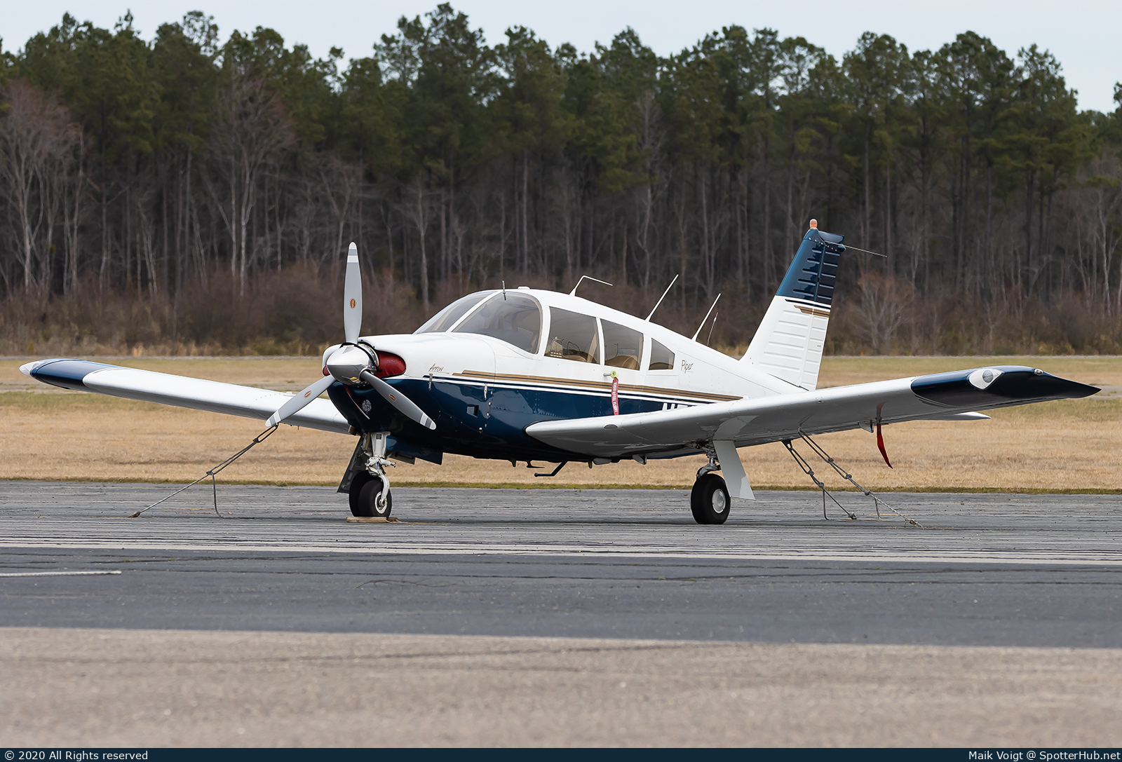 Photo of N7674J - Piper PA-28R-180 Cherokee Arrow operated by Curtis Eads Flight School