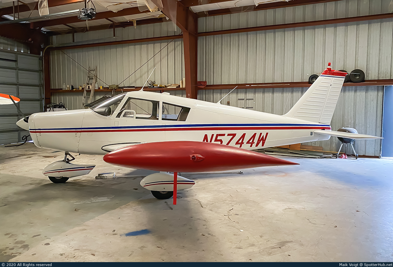 Photo of N5744W - Piper PA-28-160 Cherokee operated by Private