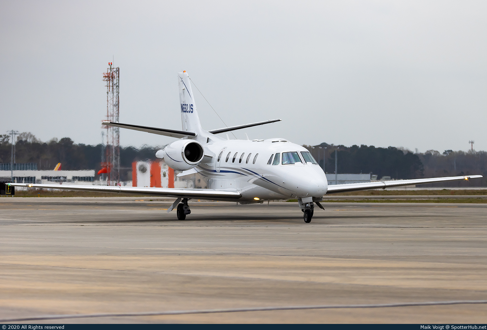 Photo of N832JS - Cessna 560XL Citation Excel operated by flyExclusive