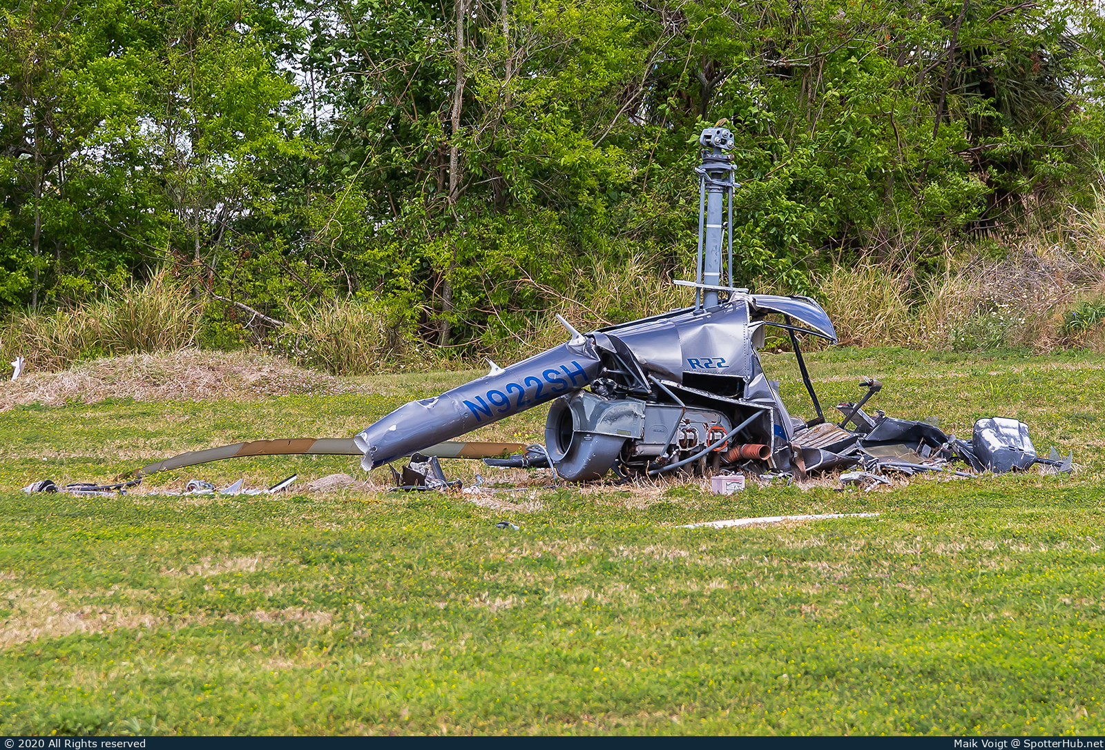 Photo of N922SH - Robinson R22 Beta II operated by Private