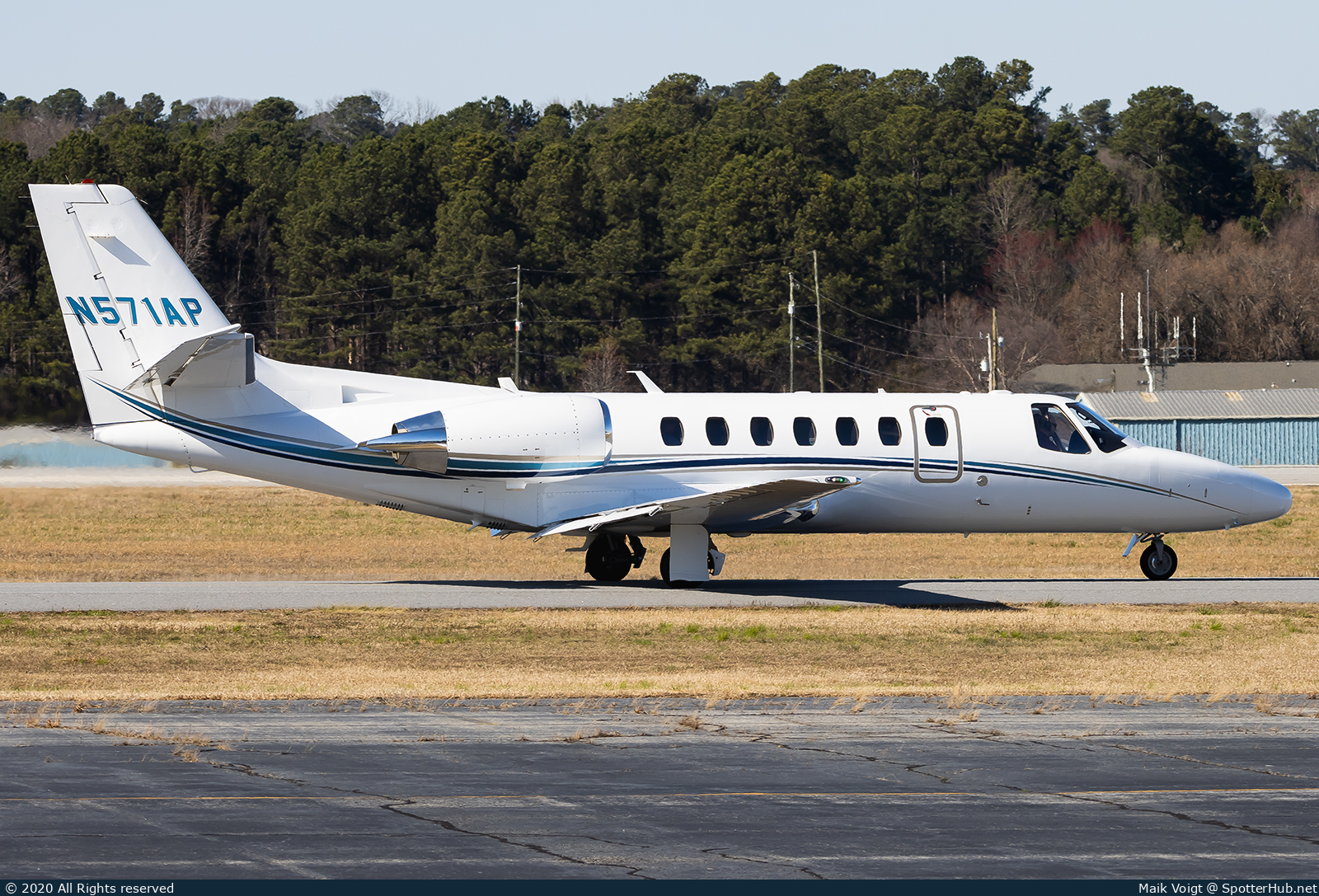 Photo of N571AP - Cessna 560 Citation Encore+ operated by Private