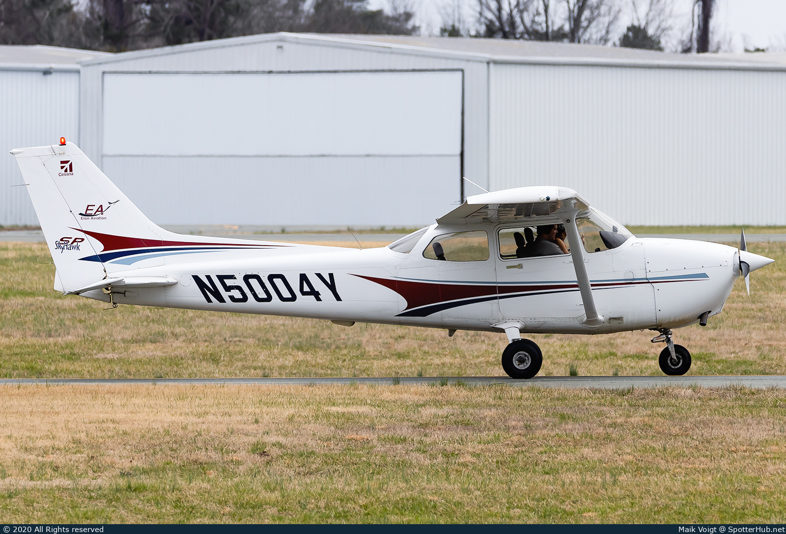 Photo of N5004Y - Cessna 172S Skyhawk SP operated by Elon Aviation