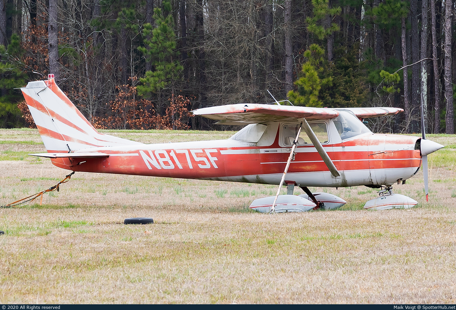 Photo of N8175F - Cessna 150F operated by Private