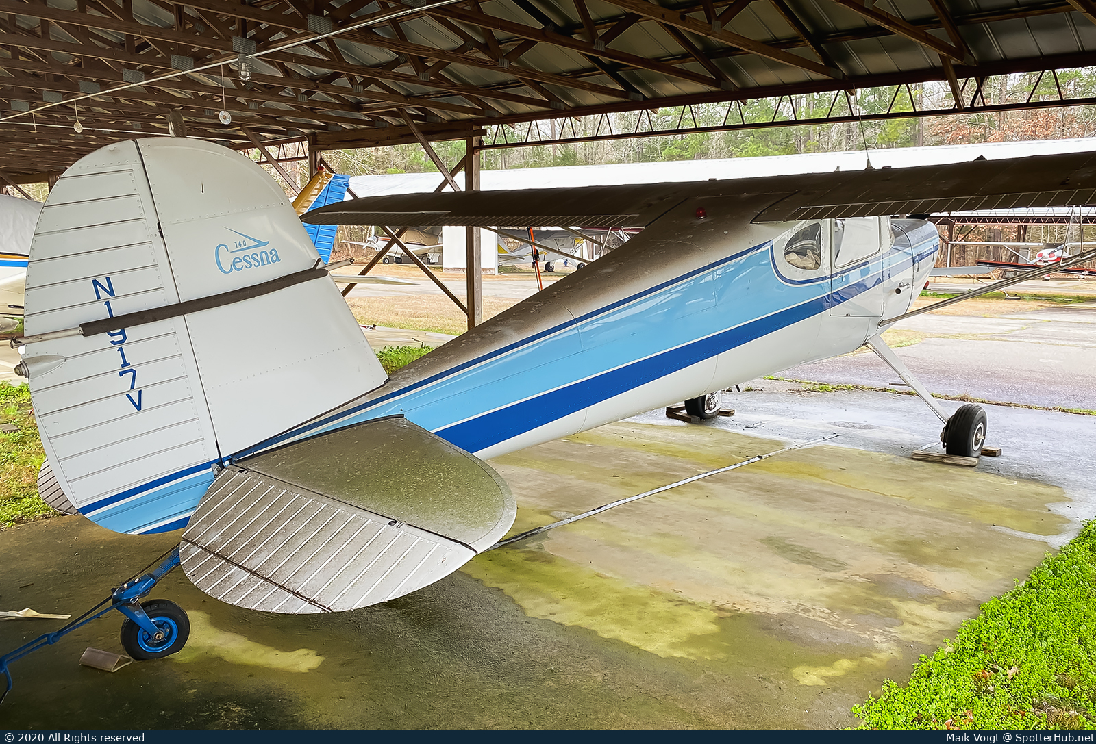 Photo of N1917V - Cessna 140 operated by Private