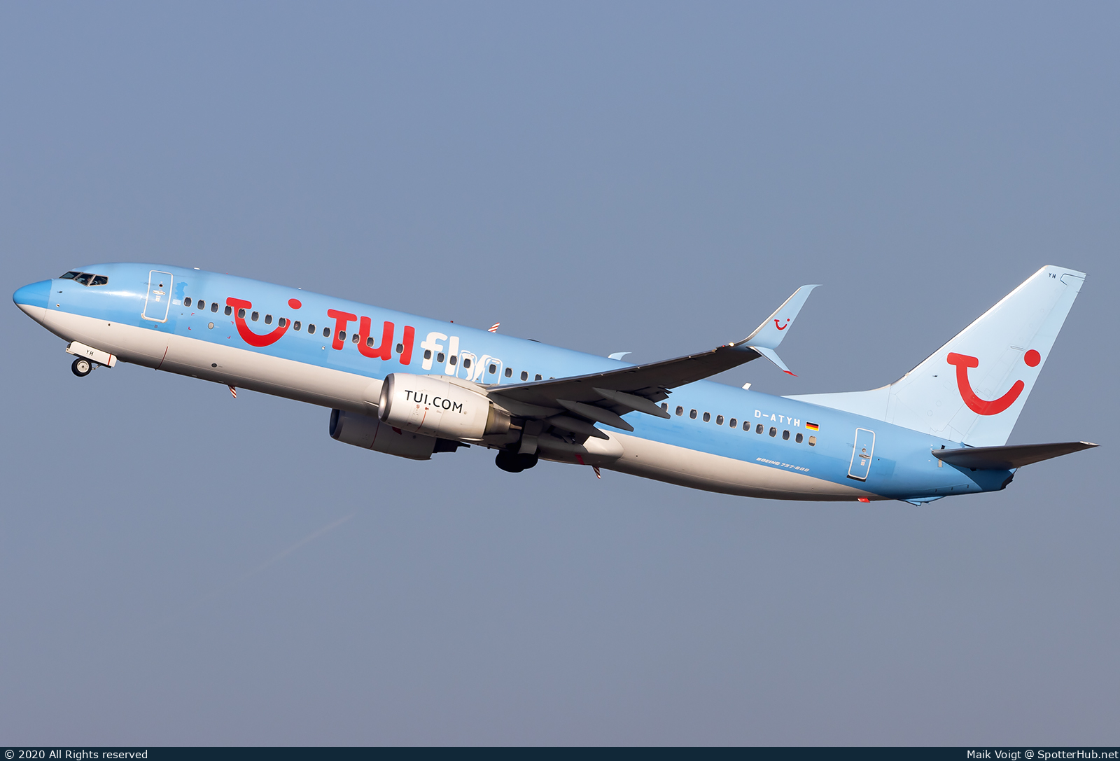 Photo of D-ATYH - Boeing 737-8K5 operated by TUIfly