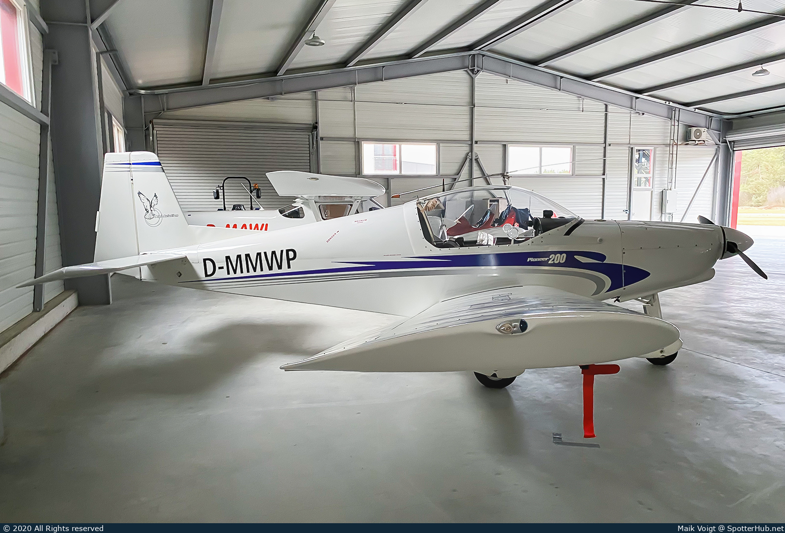 Photo of D-MMWP - Alpi Pioneer 200 Standard operated by Private