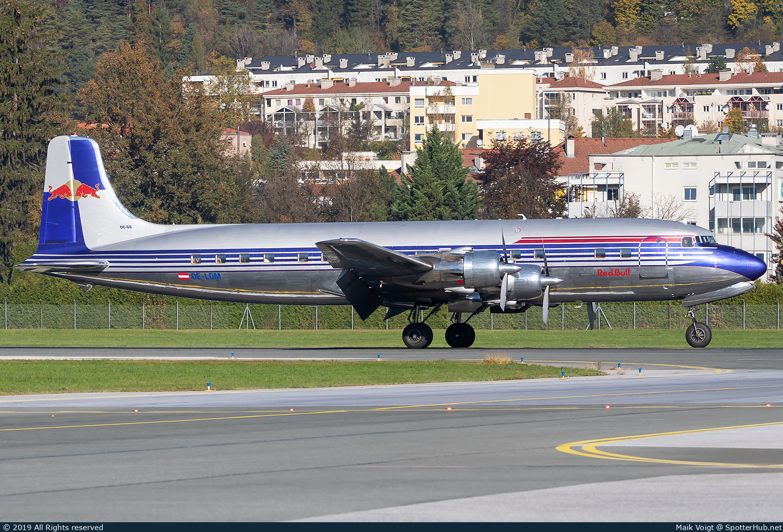 Photo of OE-LDM - Douglas DC-6B operated by The Flying Bulls