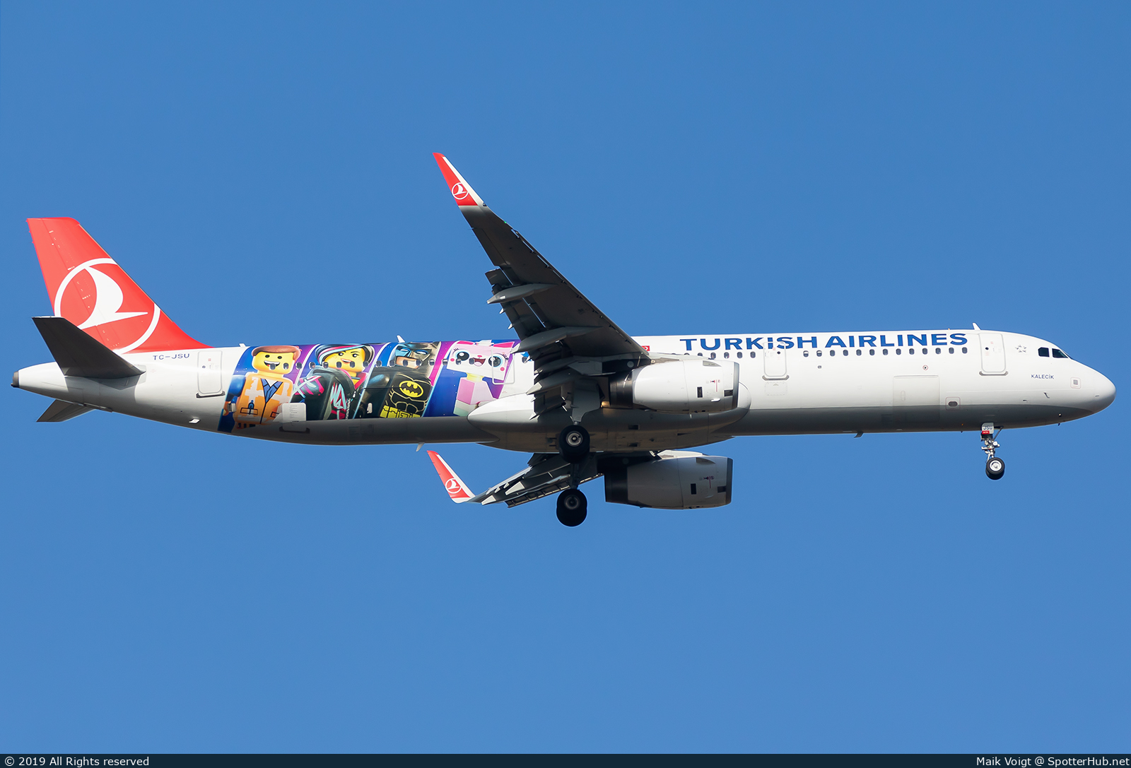 Photo of TC-JSU - Airbus A321-231 operated by Turkish Airlines