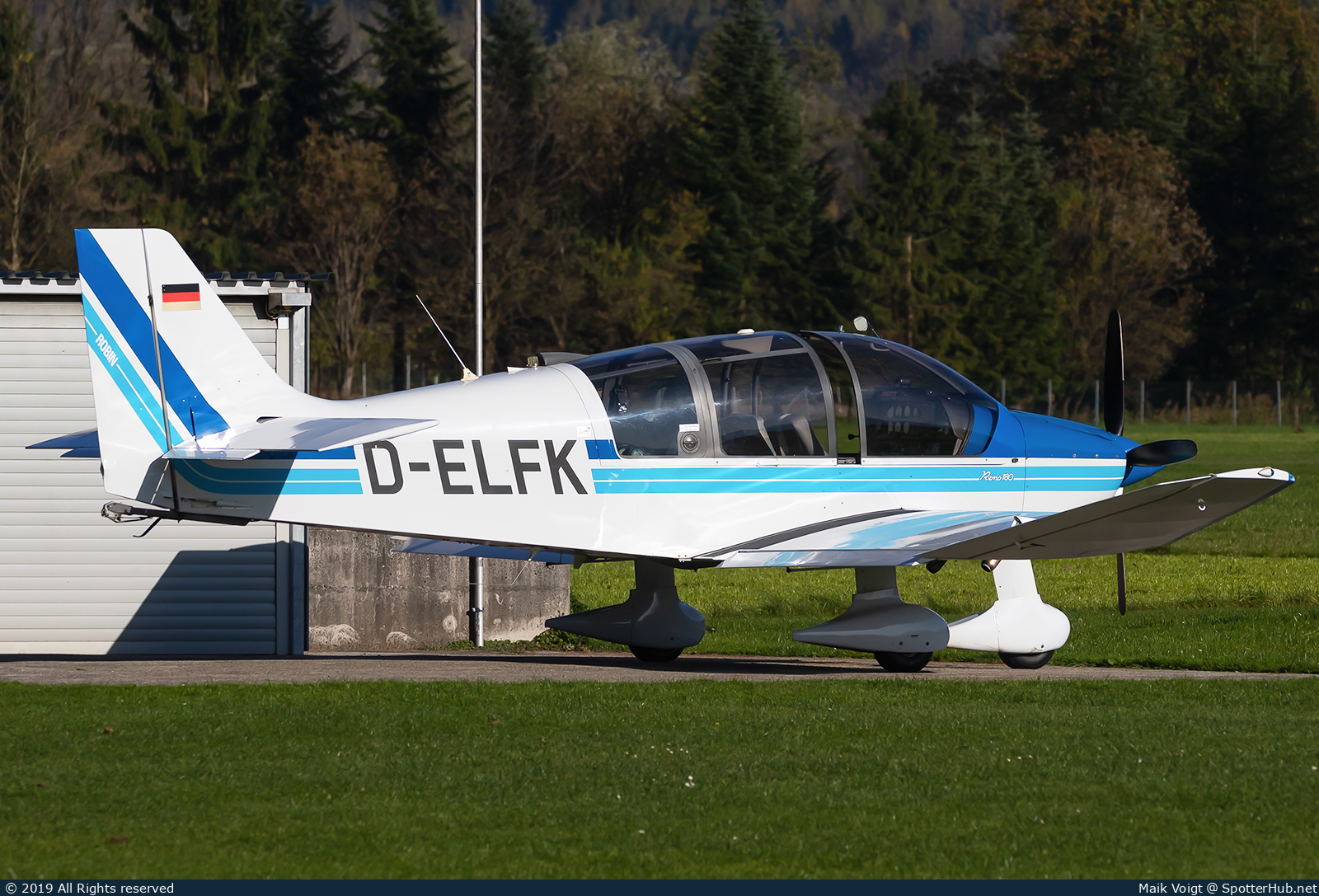 Photo of D-ELFK - Robin DR400/180R Remorqueur operated by Fliegerclub Kufstein-Langkampfen