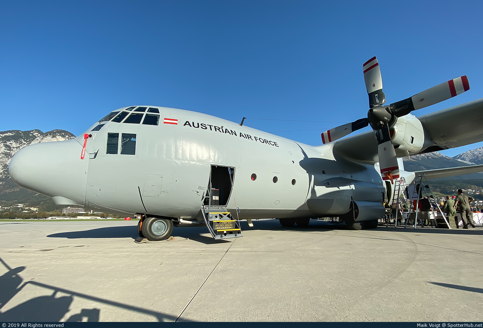 Photo of 8T-CB - Lockheed C-130K Hercules operated by Austrian Air Force