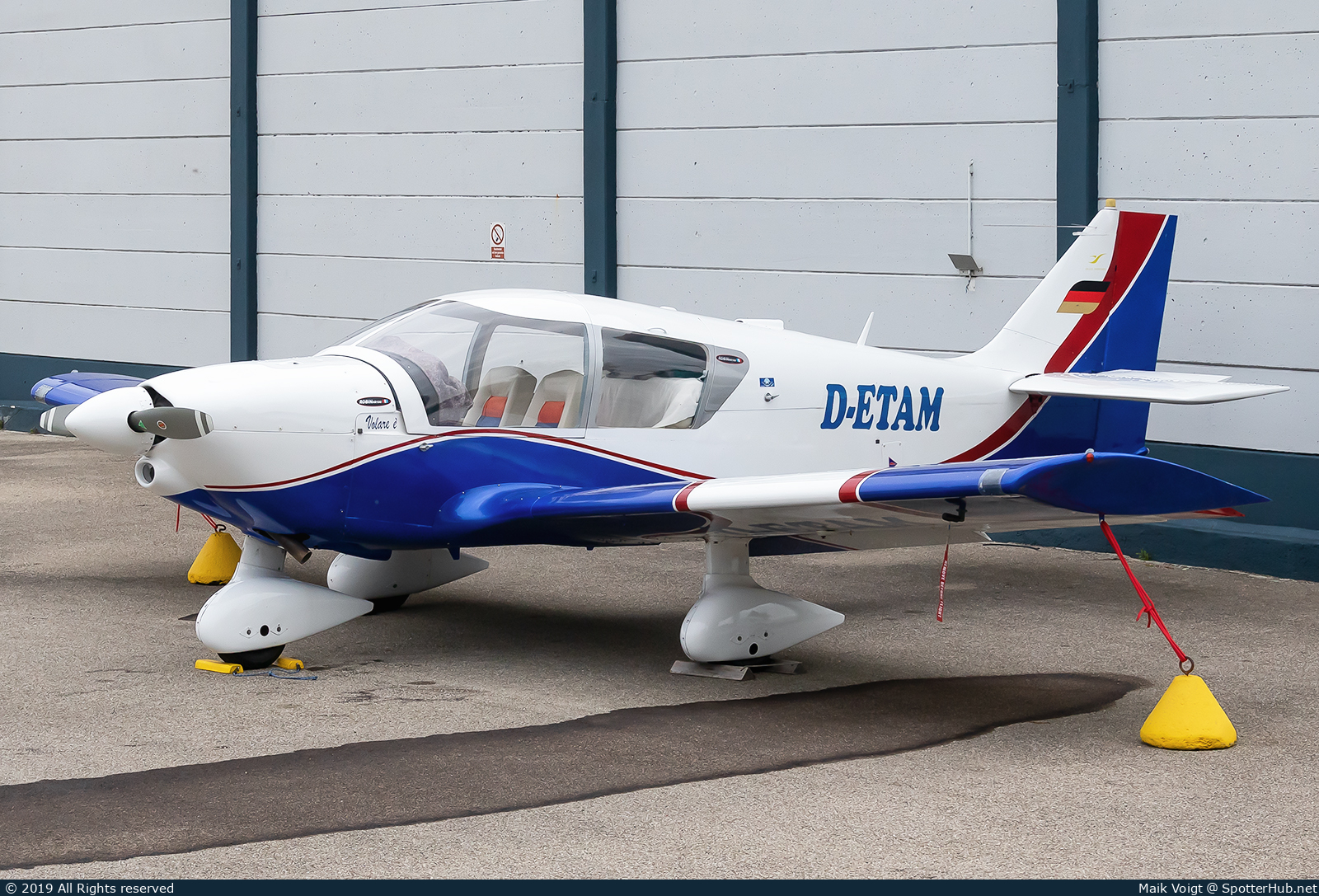 Photo of D-ETAM - Robin HR100/200B Royale operated by Private