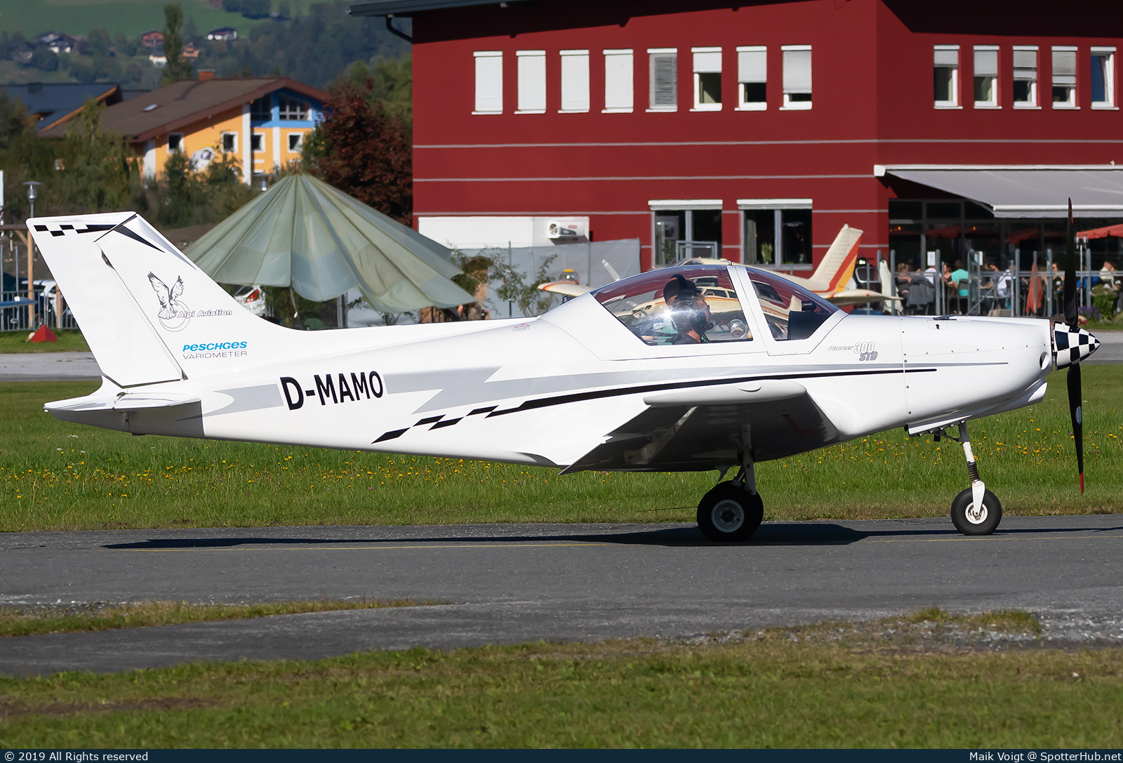 Photo of D-MAMO - Alpi Pioneer 300 Standard operated by Private